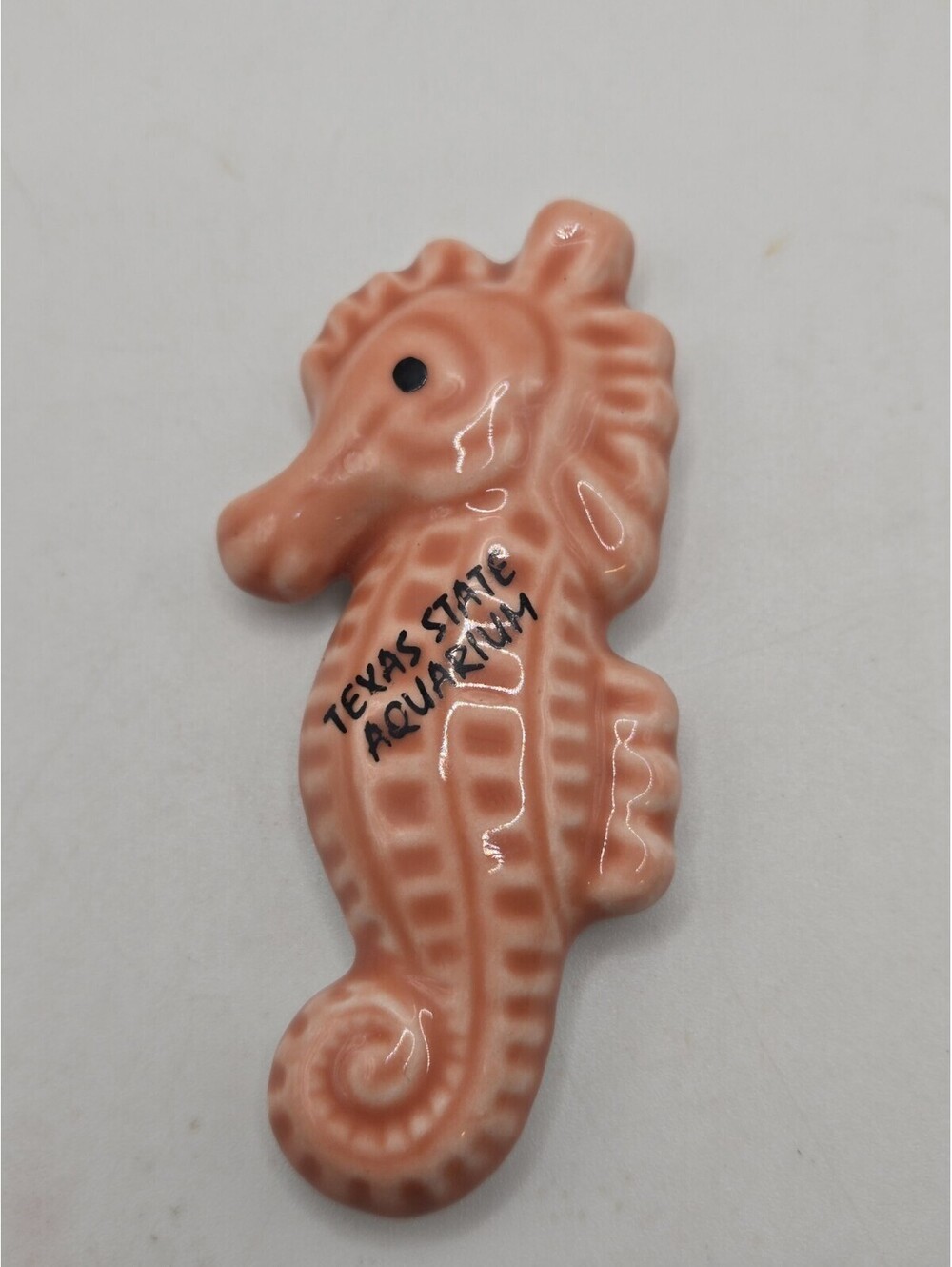 Vintage Texas State Aquarium Seahorse Ceramic Magnet Souvenir Pink Glossy
